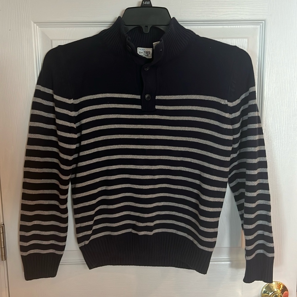 Place sweater size large for boys like new in blue and grey striped